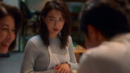 صورة مسلسل Fishbowl Wives الموسم الاول الحلقة 7