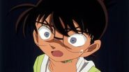 صورة انمي Case Closed الموسم الأول الحلقة 332 - الكاري الحار المشبوه (2)